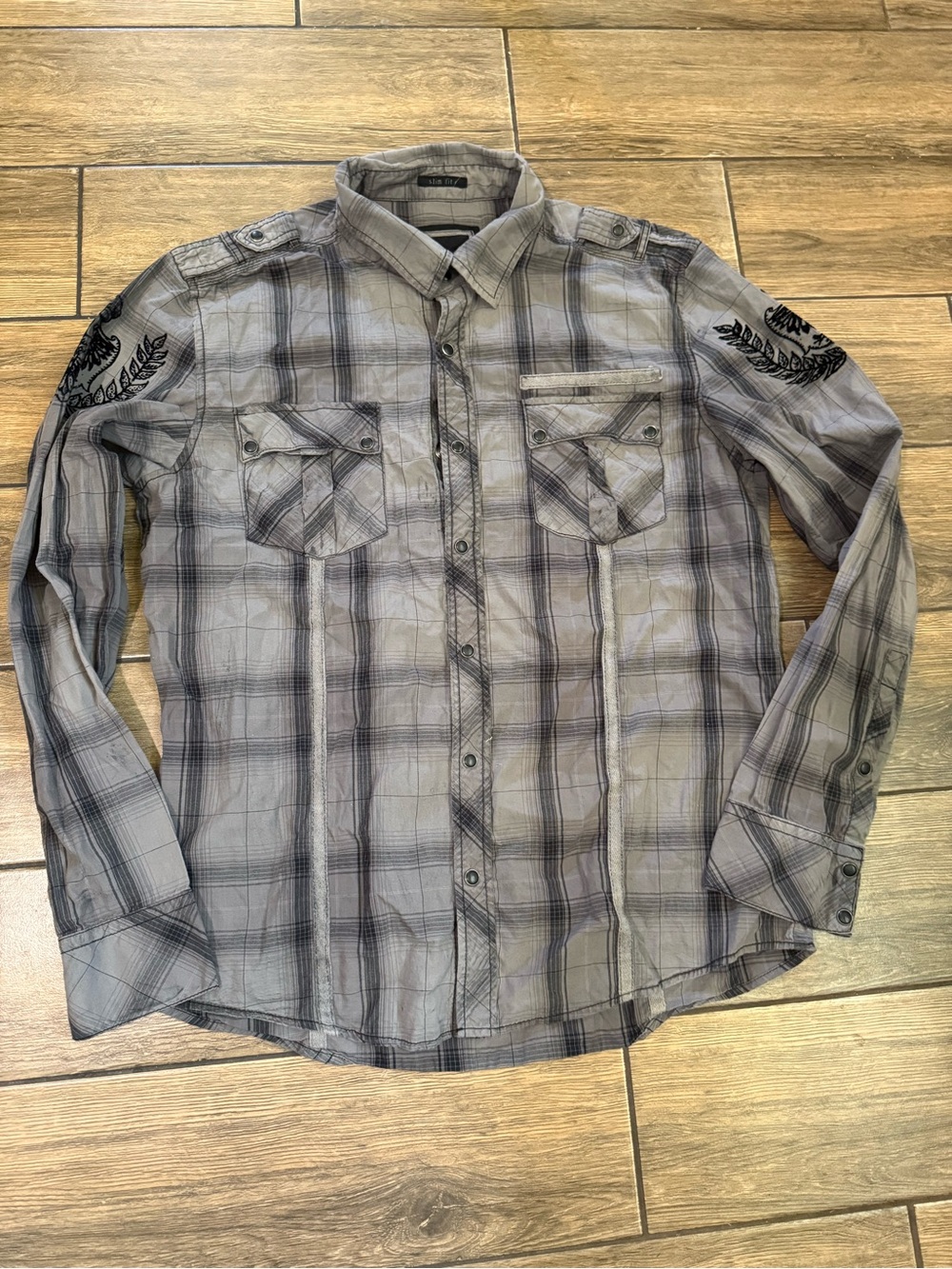 BKE Shirt Men Large Pearl Snap Long Sleeve Slim Fit Gray Black Plaid Embroidered